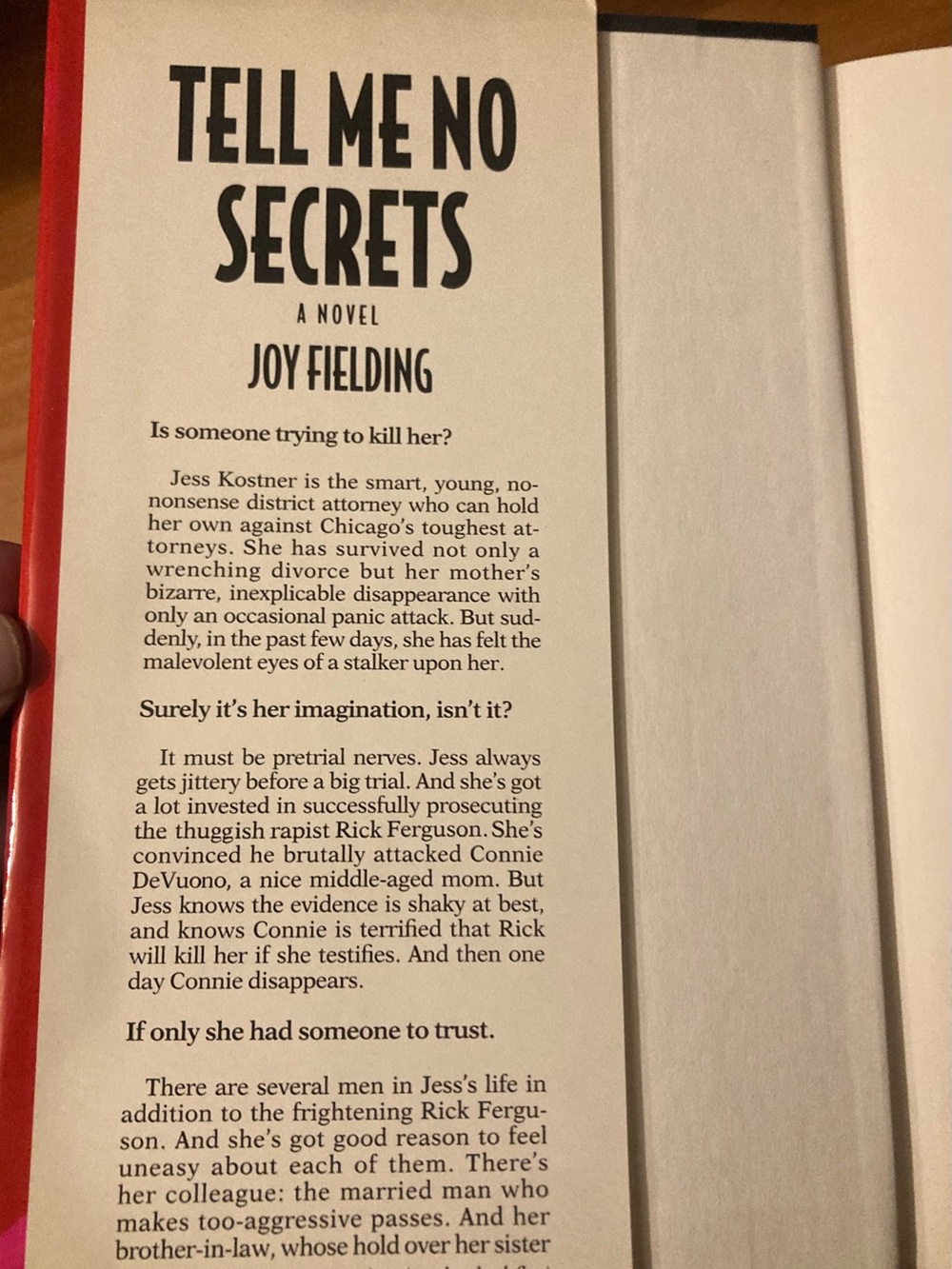 Tell Me No Secrets by Joy Fielding - Bold Pink & Red Hard Cover - Picture 2 of 6